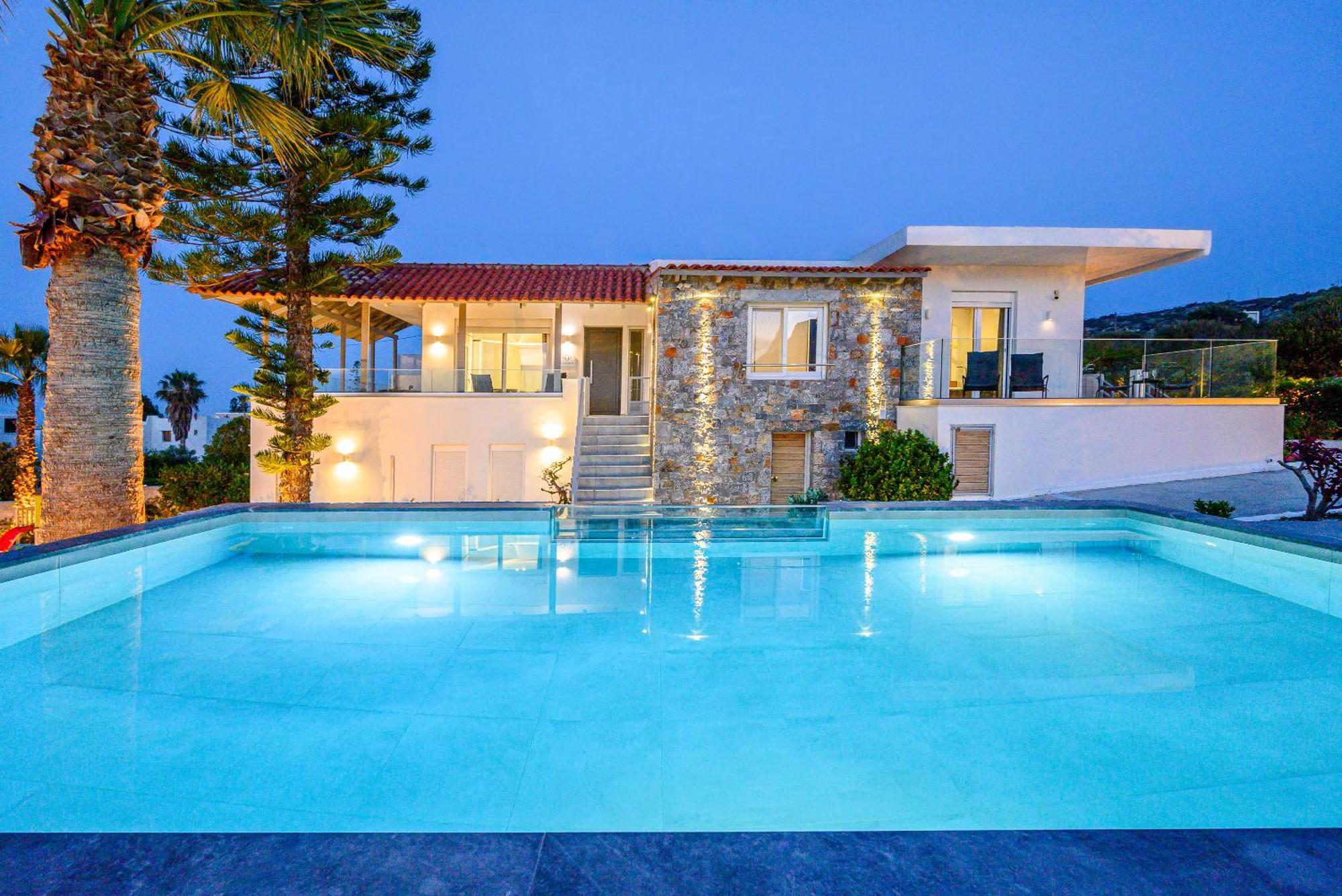 Queen'S Gem Luxury Villa - Heated Jacuzzi & Pool Hersonissos  Exterior photo