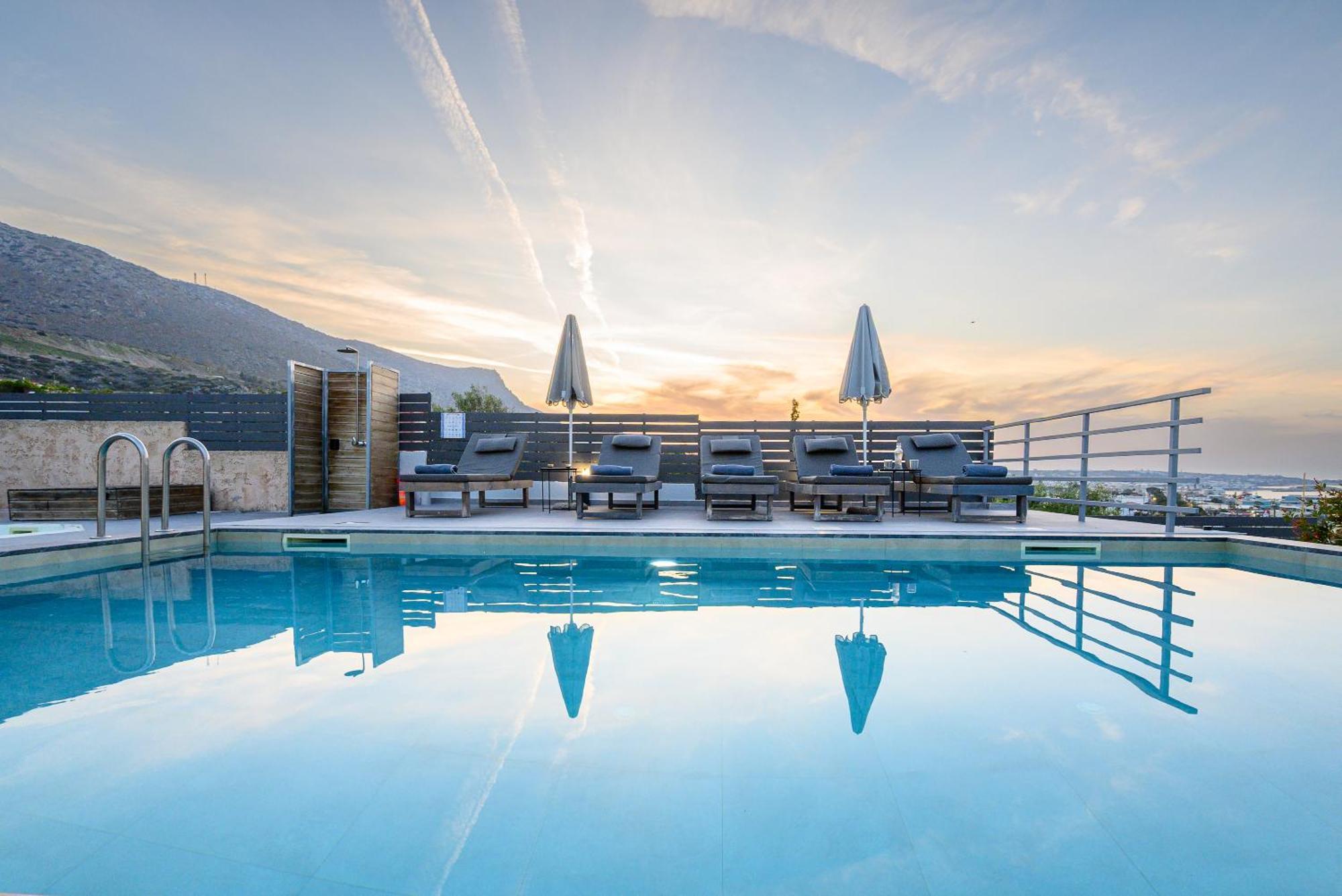 Queen'S Gem Luxury Villa - Heated Jacuzzi & Pool Hersonissos  Exterior photo